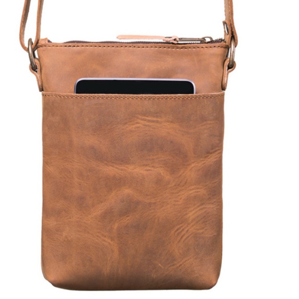 Love 41 Crossbody Leather Zipper Pouch in Tobacco